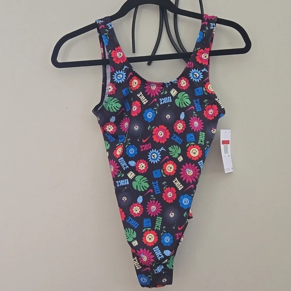 Nike Swim Garden Party Big Kids size LARGE